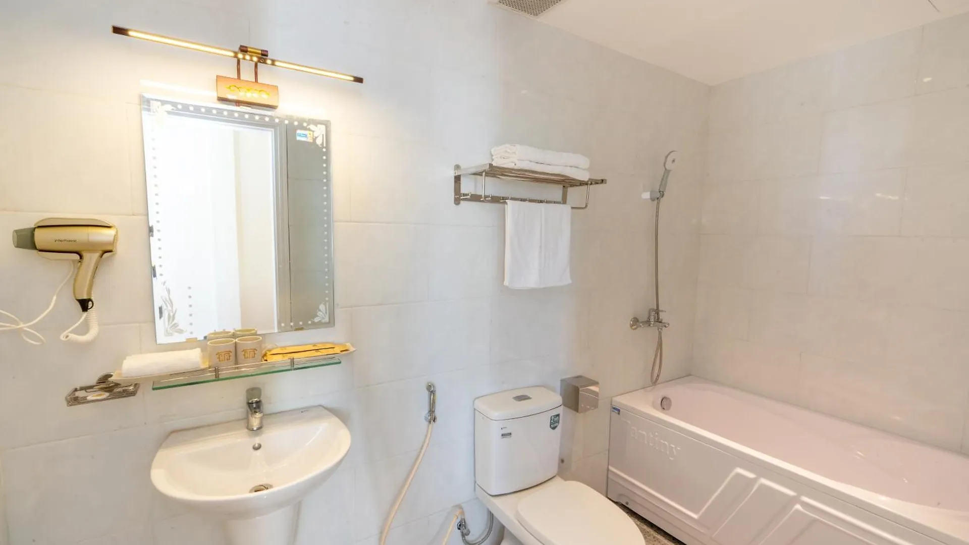 Hawal Boutique Villa Hoi An Hotel