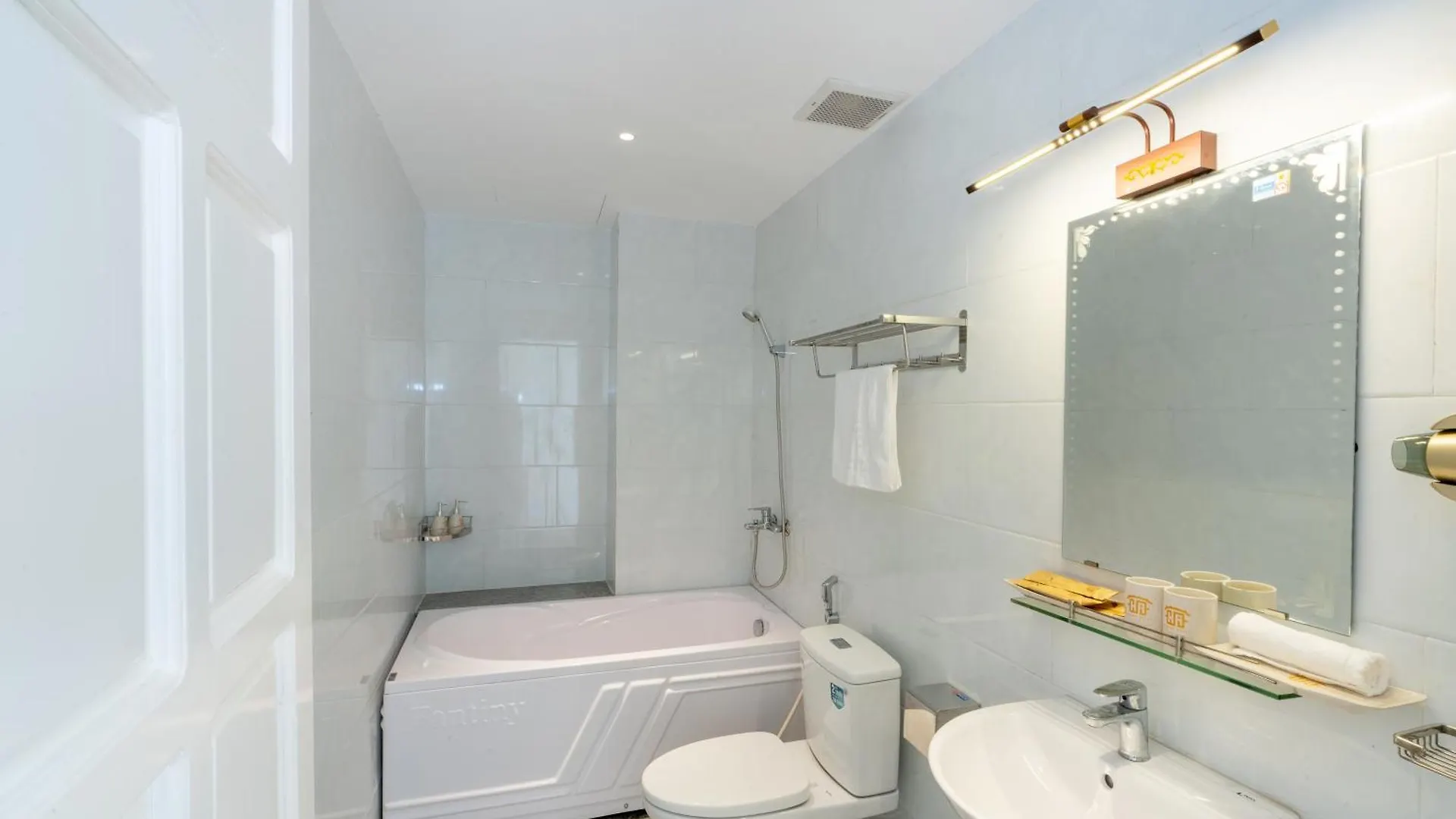 Hawal Boutique Villa Hoi An 3*,  Vietnam